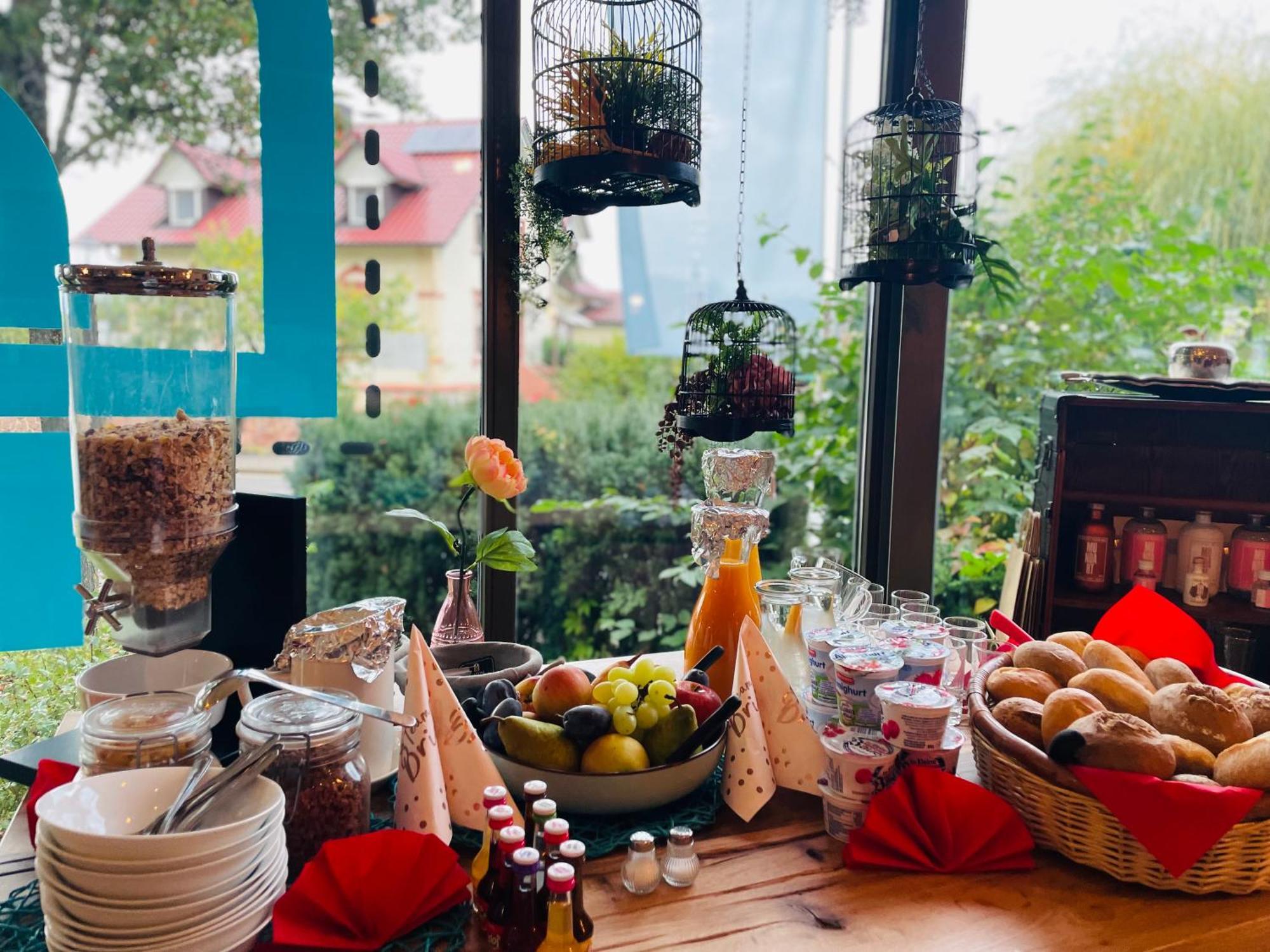 Zum Rayers Cafe-Restaurant & Boutique-Hotel Niederrotweil Zewnętrze zdjęcie