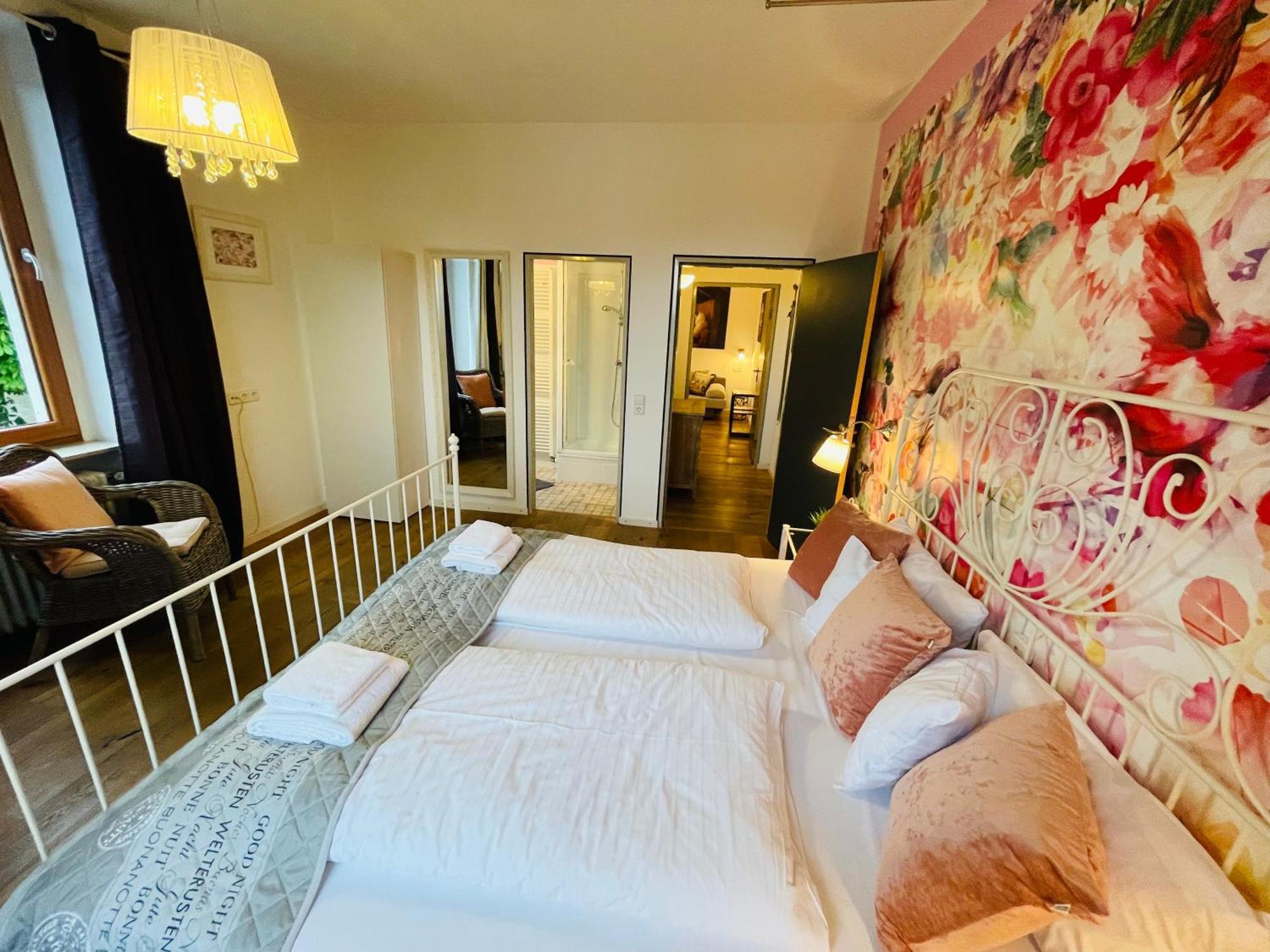 Zum Rayers Cafe-Restaurant & Boutique-Hotel Niederrotweil Pokój zdjęcie