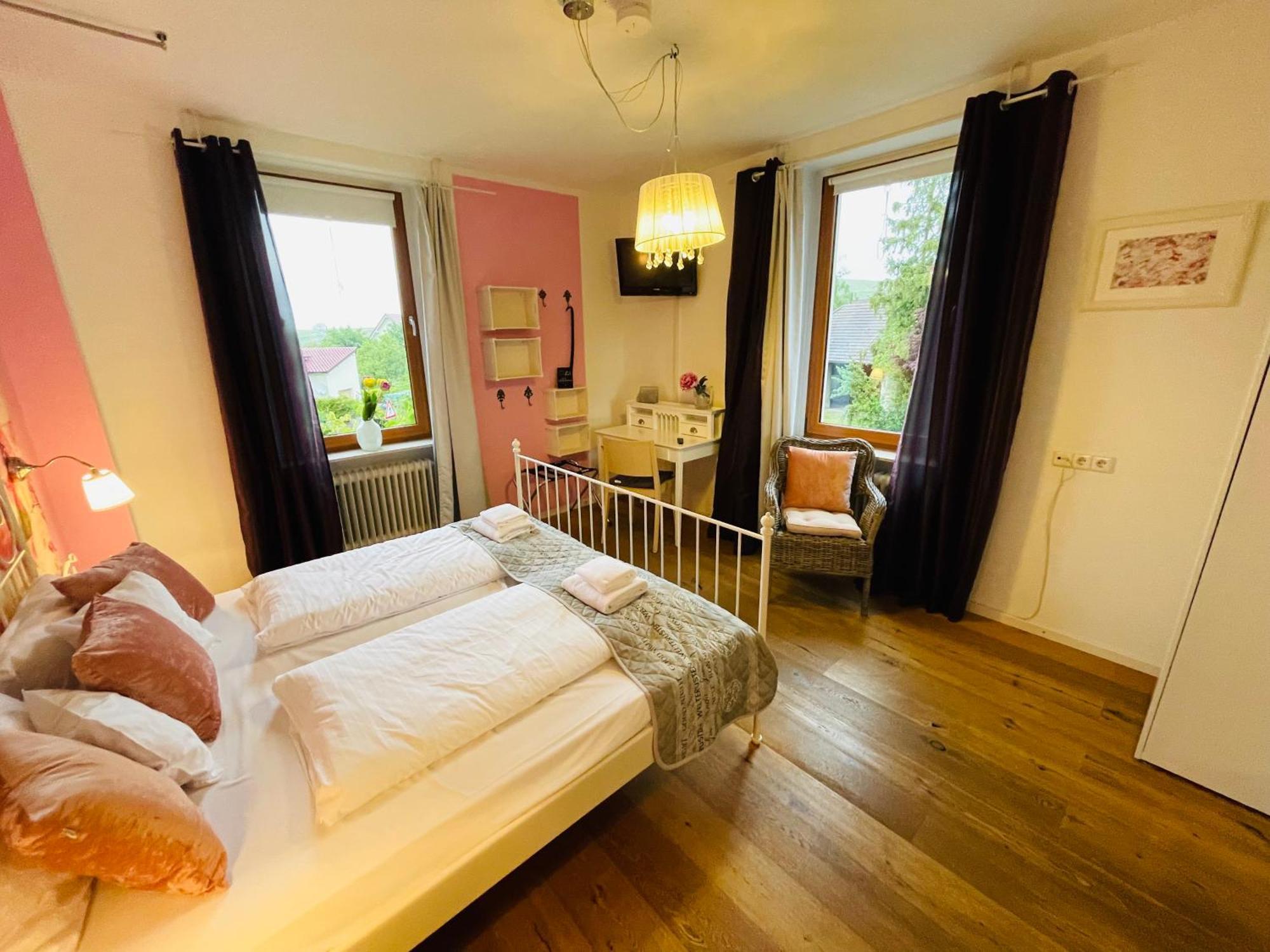 Zum Rayers Cafe-Restaurant & Boutique-Hotel Niederrotweil Pokój zdjęcie